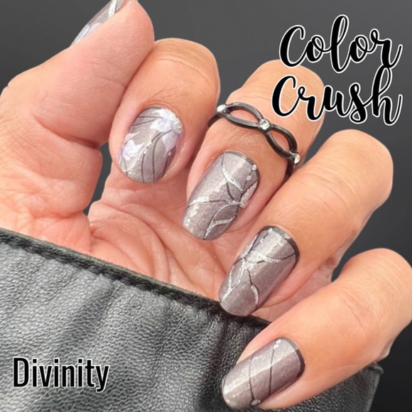 Color Crush Nails Divinity 16 Strip Nail Polish Strips - Picture 1 of 2